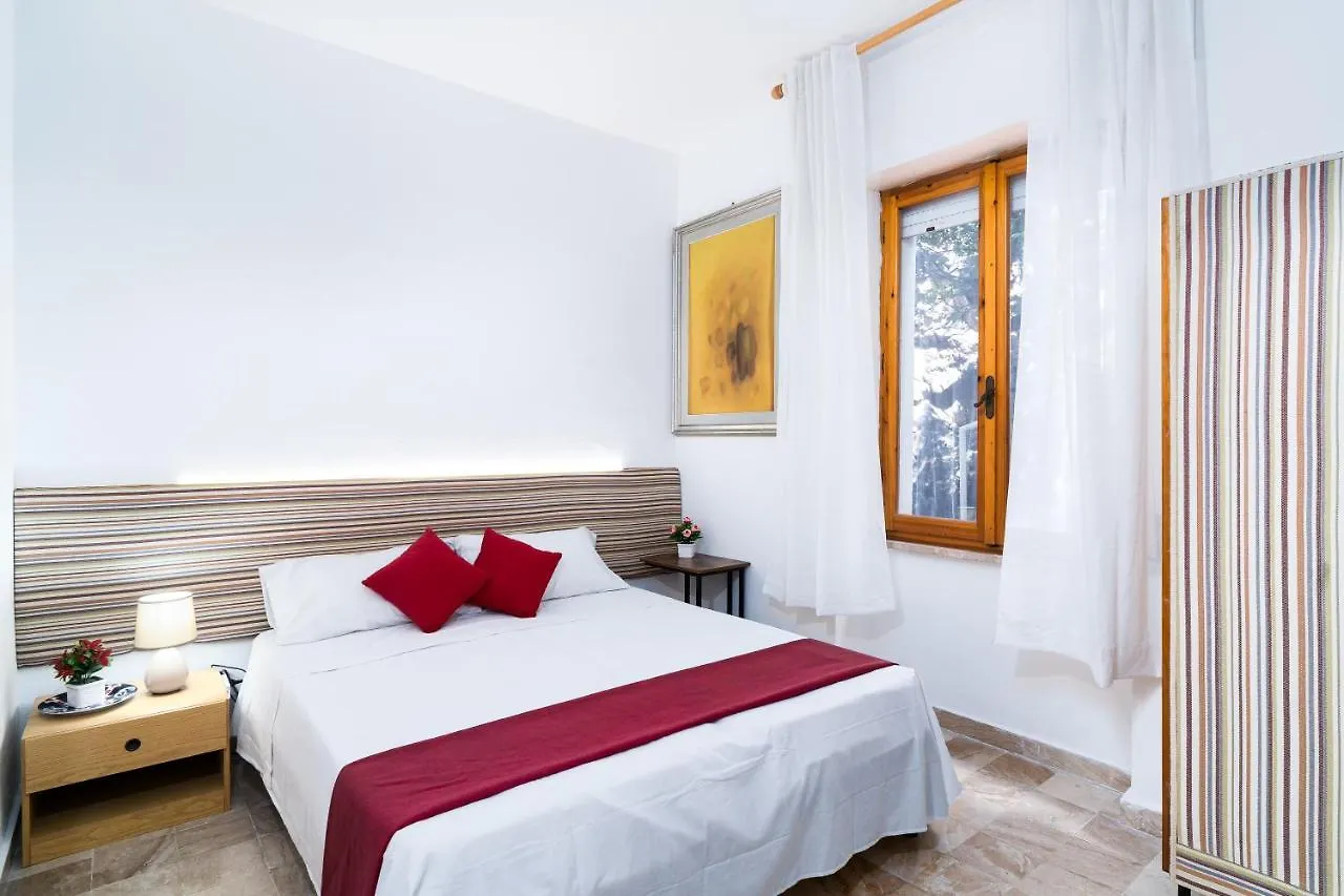 Casa Nella Roccia A Cala Gonone Apartment