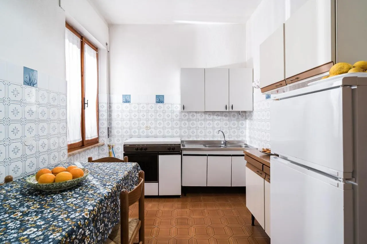 Casa Nella Roccia A Cala Gonone Lejlighed Italien